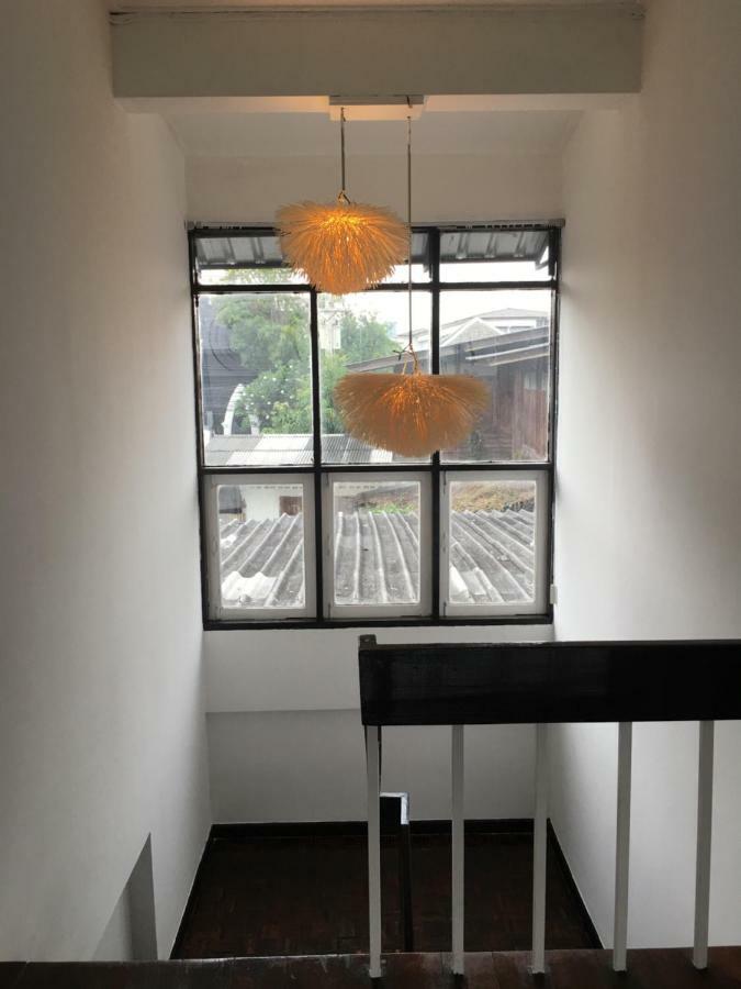 Bed and Breakfast Cozy By Funwahn à Chiang Mai Extérieur photo