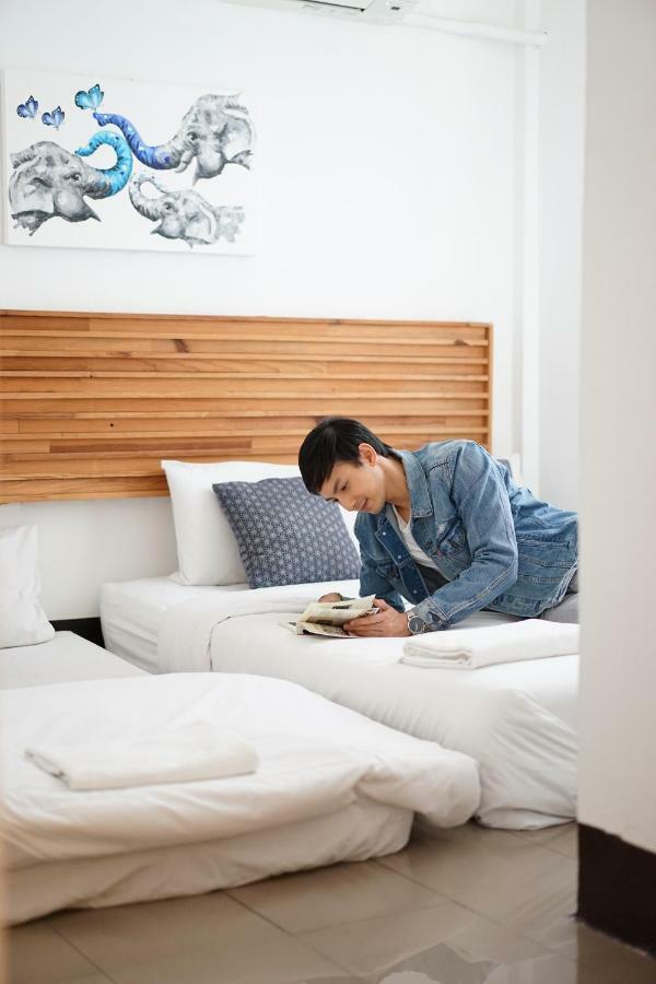 Bed and Breakfast Cozy By Funwahn à Chiang Mai Extérieur photo